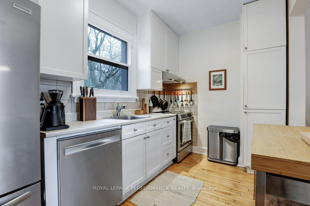 Photo 20 of 327 Crichton Street, Ottawa, Lindenlea — HOMEH