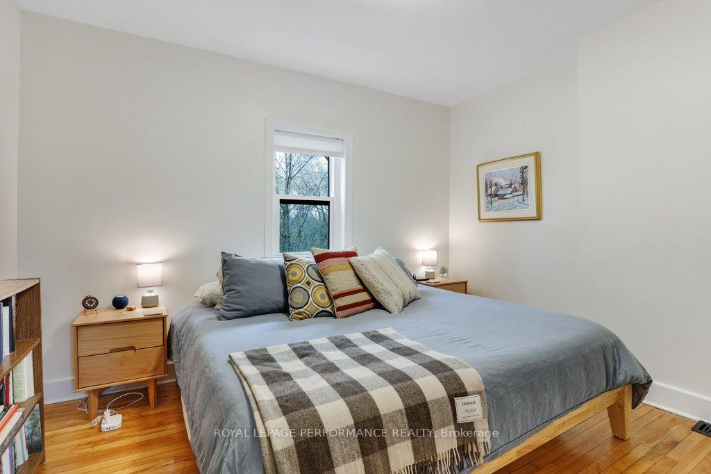 Photo 22 of 327 Crichton Street, Ottawa, Lindenlea — HOMEH