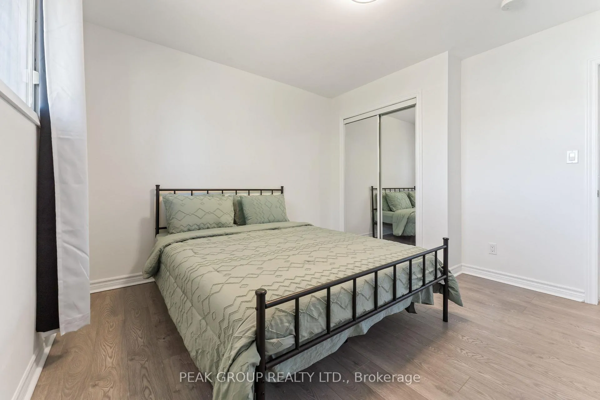 Photo 15 of 8816 Roosevelt Street, Niagara Falls, Chippawa — HOMEH