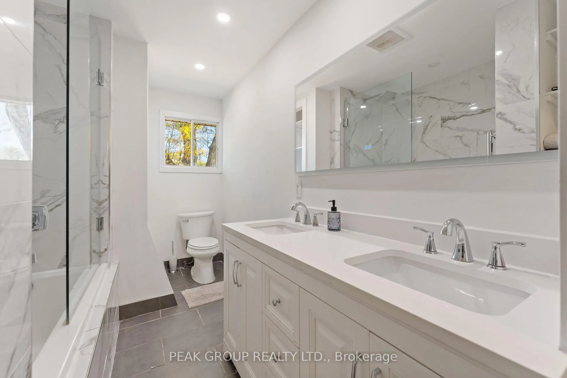 Photo 16 of 8816 Roosevelt Street, Niagara Falls, Chippawa — HOMEH