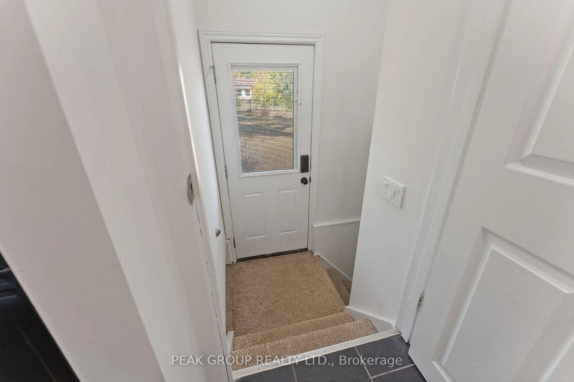 Photo 22 of 8816 Roosevelt Street, Niagara Falls, Chippawa — HOMEH
