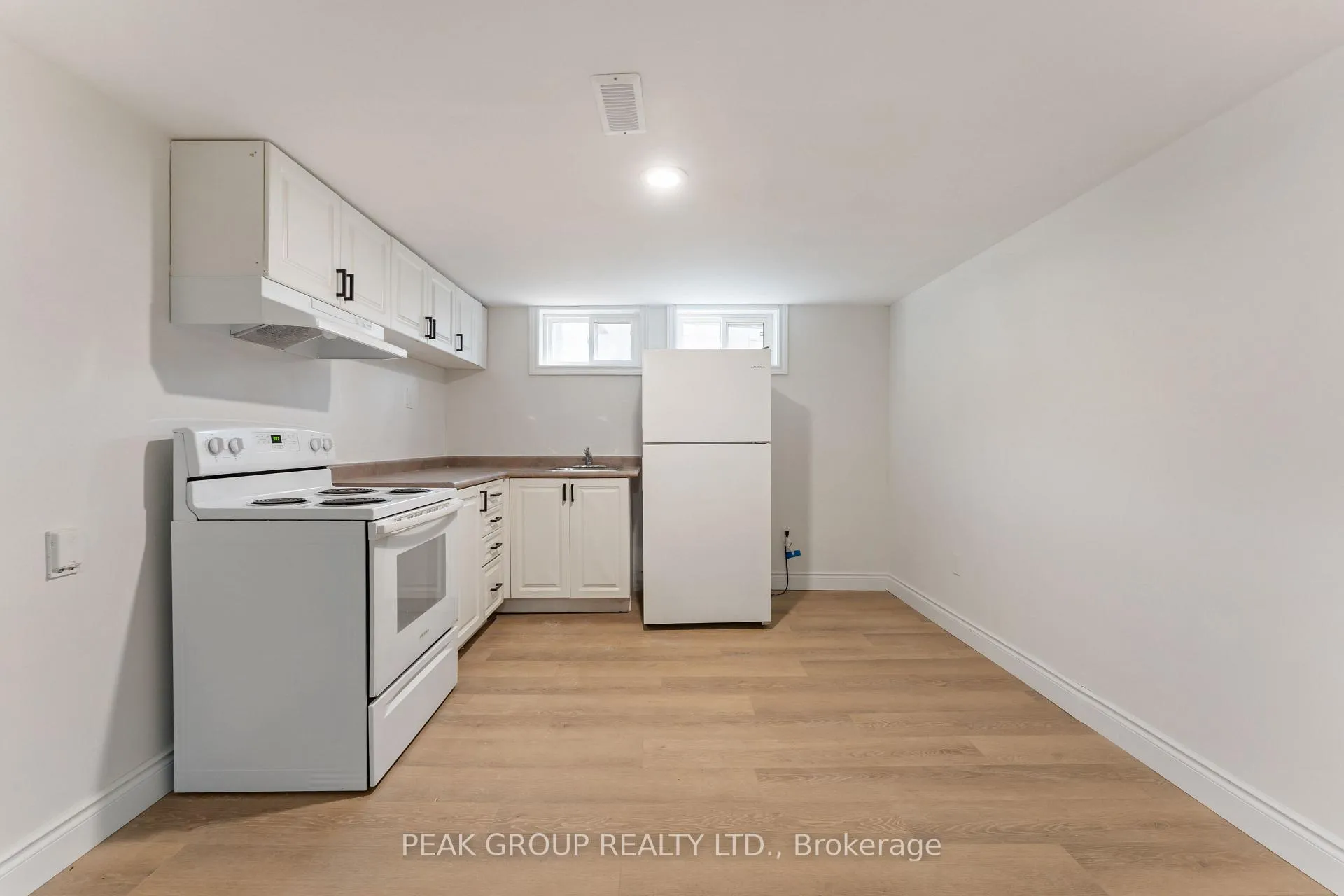 Photo 23 of 8816 Roosevelt Street, Niagara Falls, Chippawa — HOMEH
