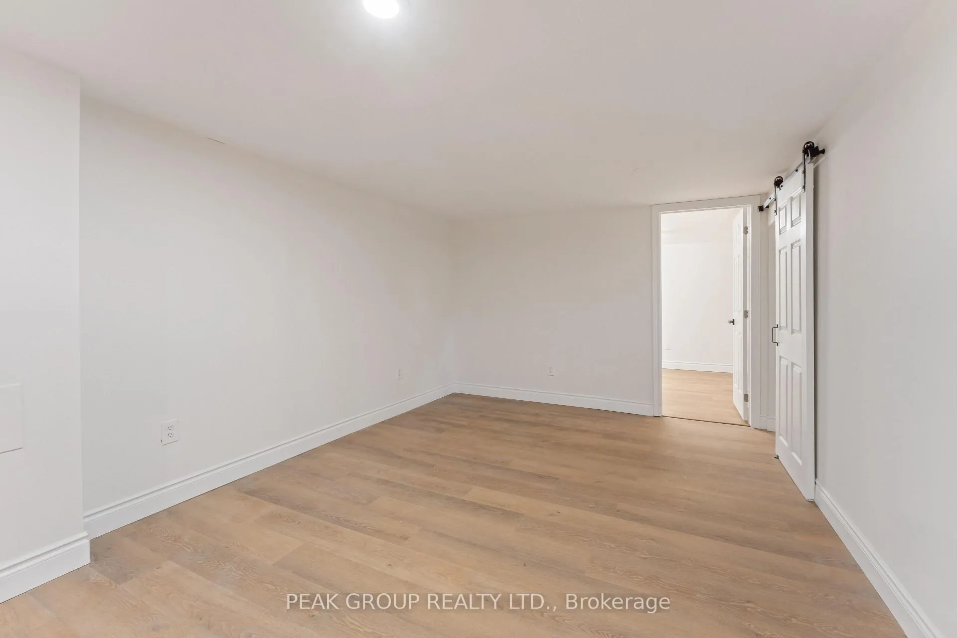 Photo 25 of 8816 Roosevelt Street, Niagara Falls, Chippawa — HOMEH
