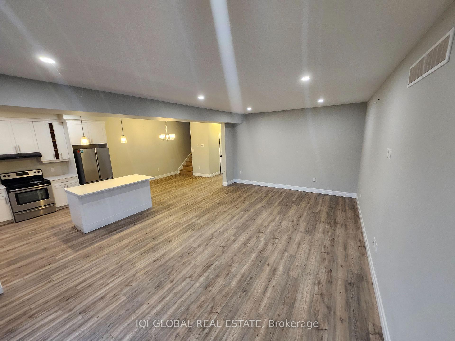 Photo 8 of Unit 2, 606 Wray Avenue S, North Perth, Elma — HOMEH
