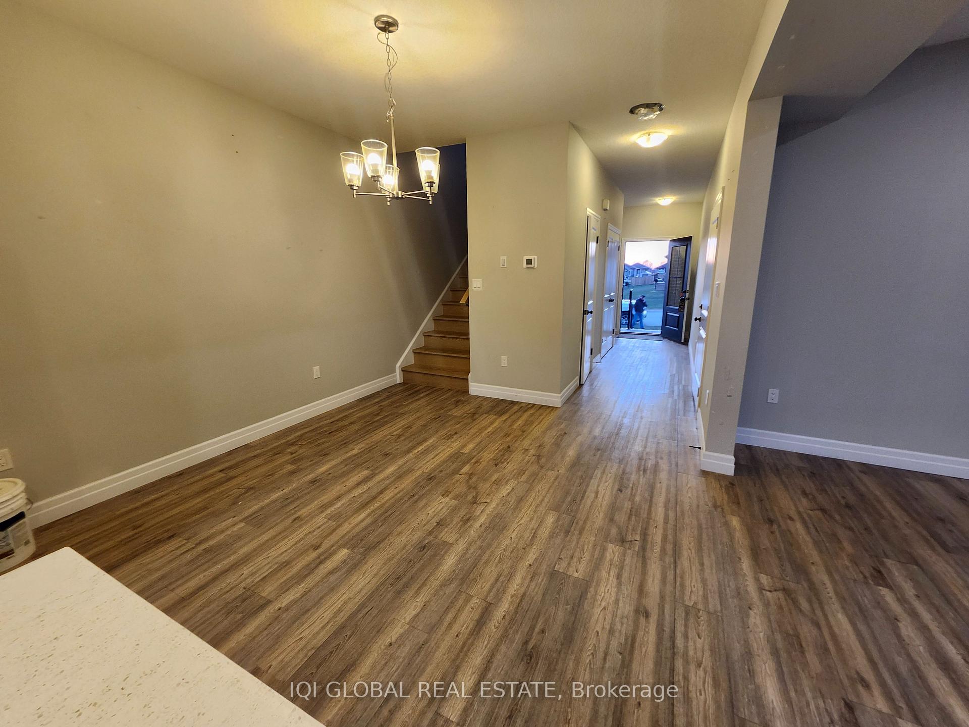 Photo 11 of Unit 2, 606 Wray Avenue S, North Perth, Elma — HOMEH