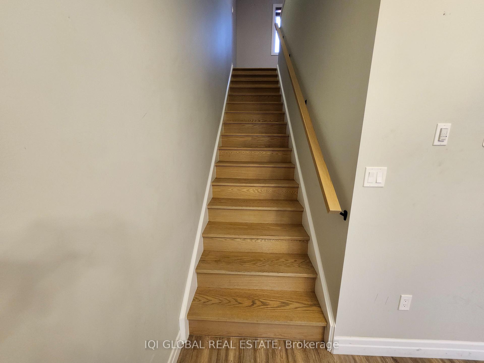 Photo 12 of Unit 2, 606 Wray Avenue S, North Perth, Elma — HOMEH