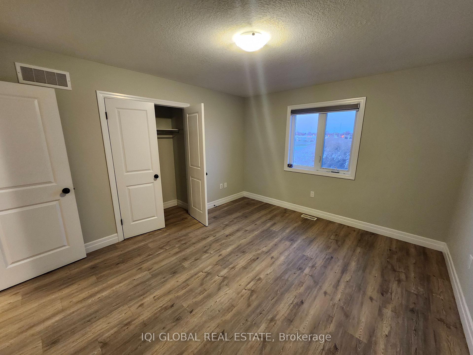 Photo 13 of Unit 2, 606 Wray Avenue S, North Perth, Elma — HOMEH