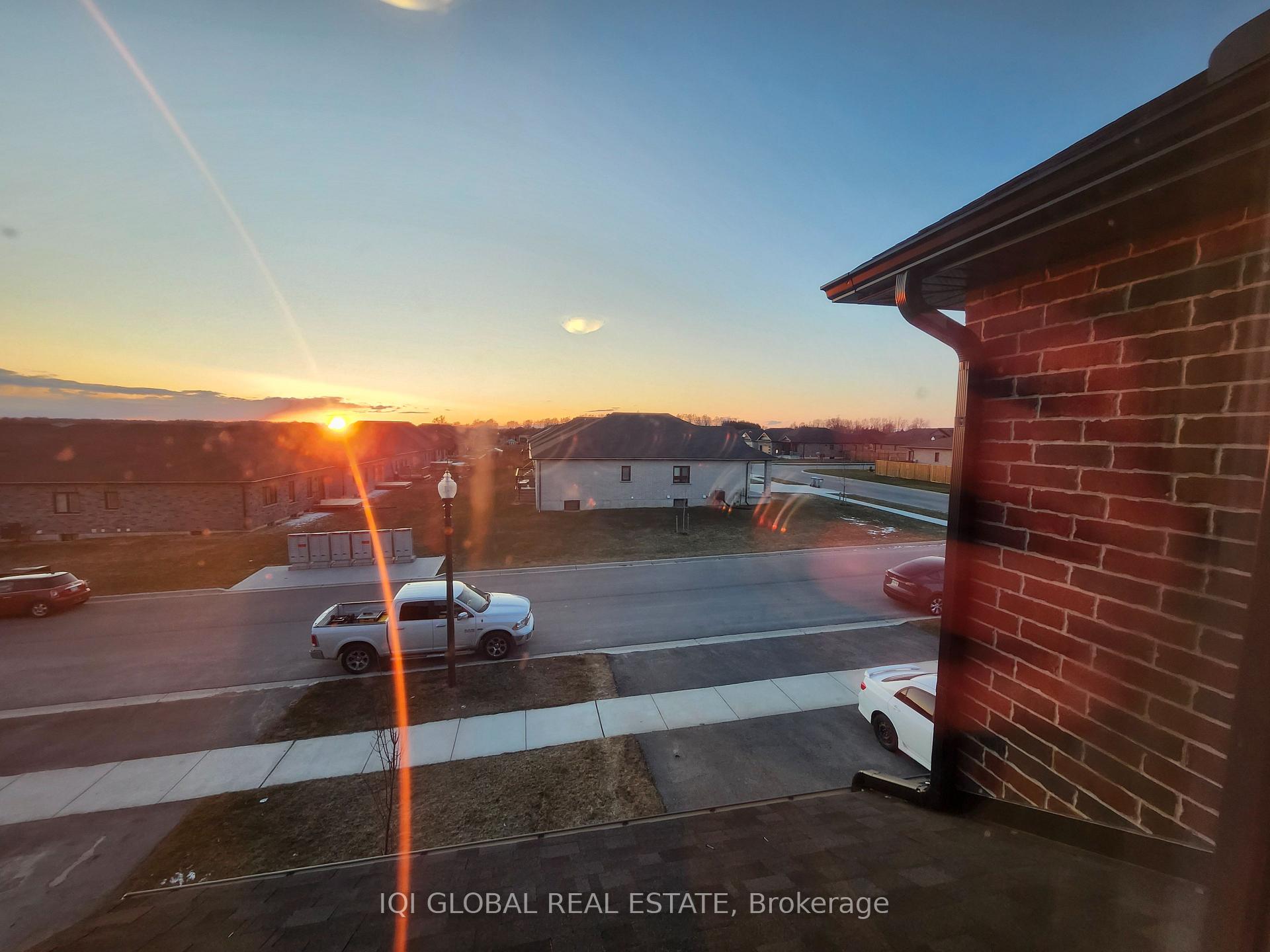 Photo 23 of Unit 2, 606 Wray Avenue S, North Perth, Elma — HOMEH