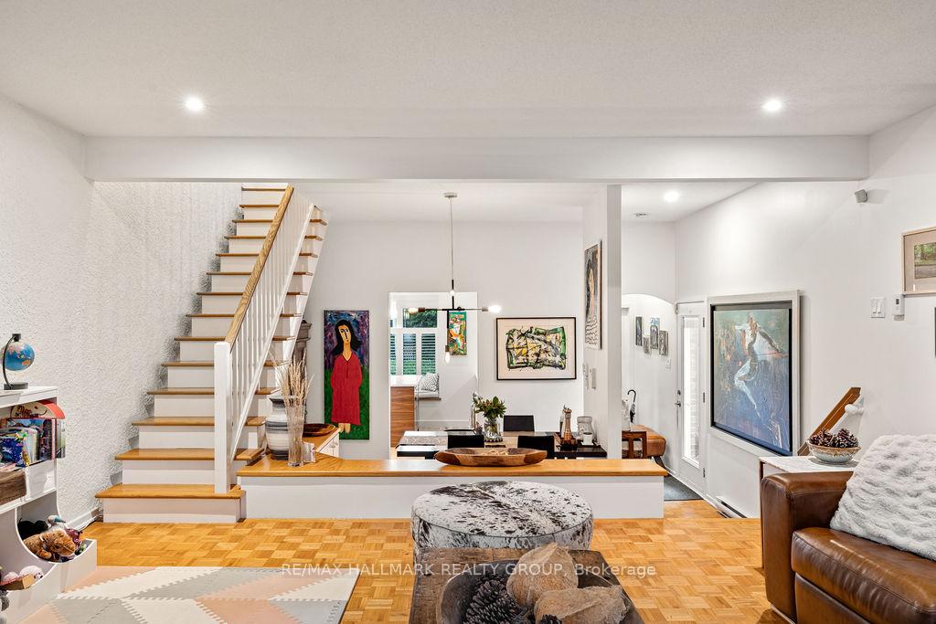 Photo 19 of 43 Noel Street, Ottawa, Lindenlea — HOMEH