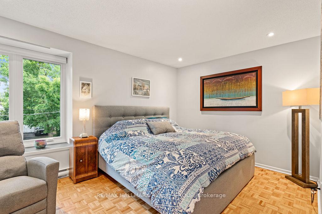 Photo 25 of 43 Noel Street, Ottawa, Lindenlea — HOMEH