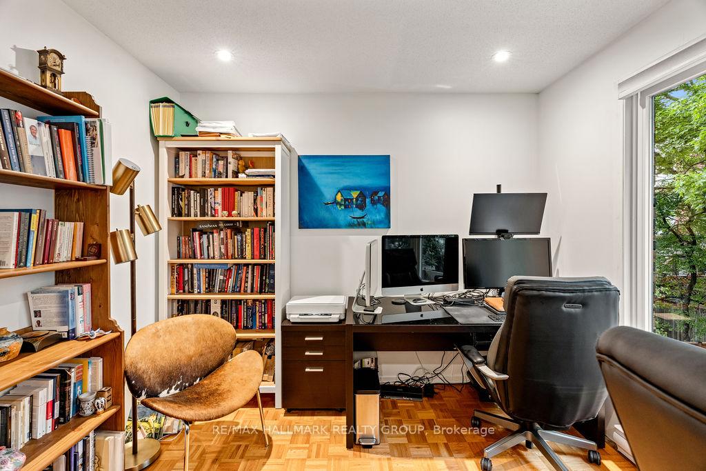 Photo 31 of 43 Noel Street, Ottawa, Lindenlea — HOMEH