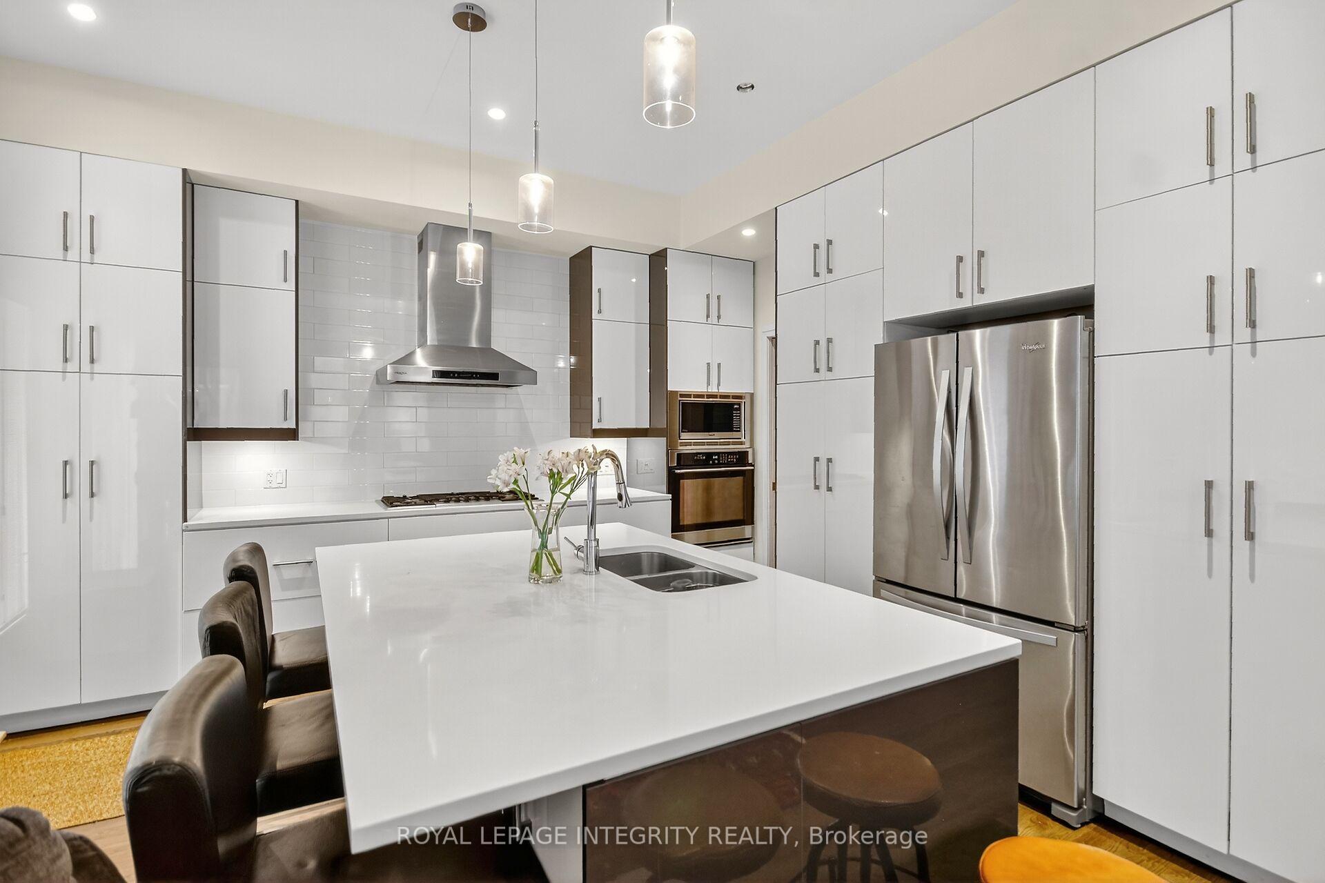 Photo 16 of 200 Cartier Street, Ottawa, Ottawa Centre/Golden Triangle — HOMEH