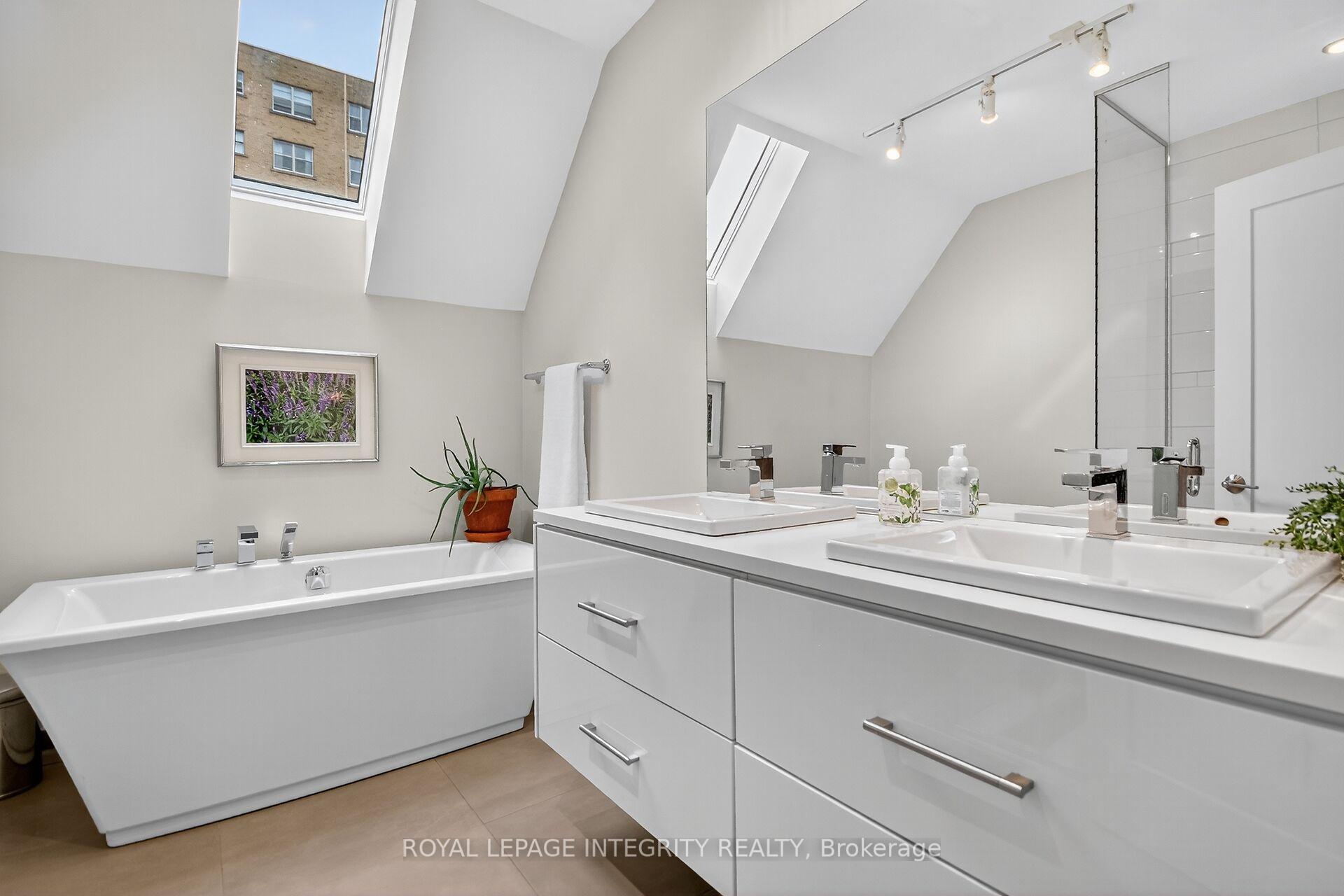 Photo 31 of 200 Cartier Street, Ottawa, Ottawa Centre/Golden Triangle — HOMEH