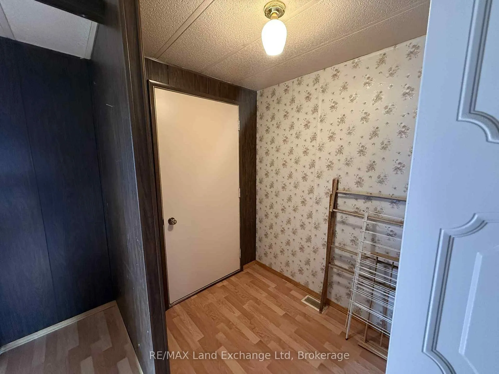 Photo 2 of 389 Catherine Street, North Huron, Wingham — HOMEH