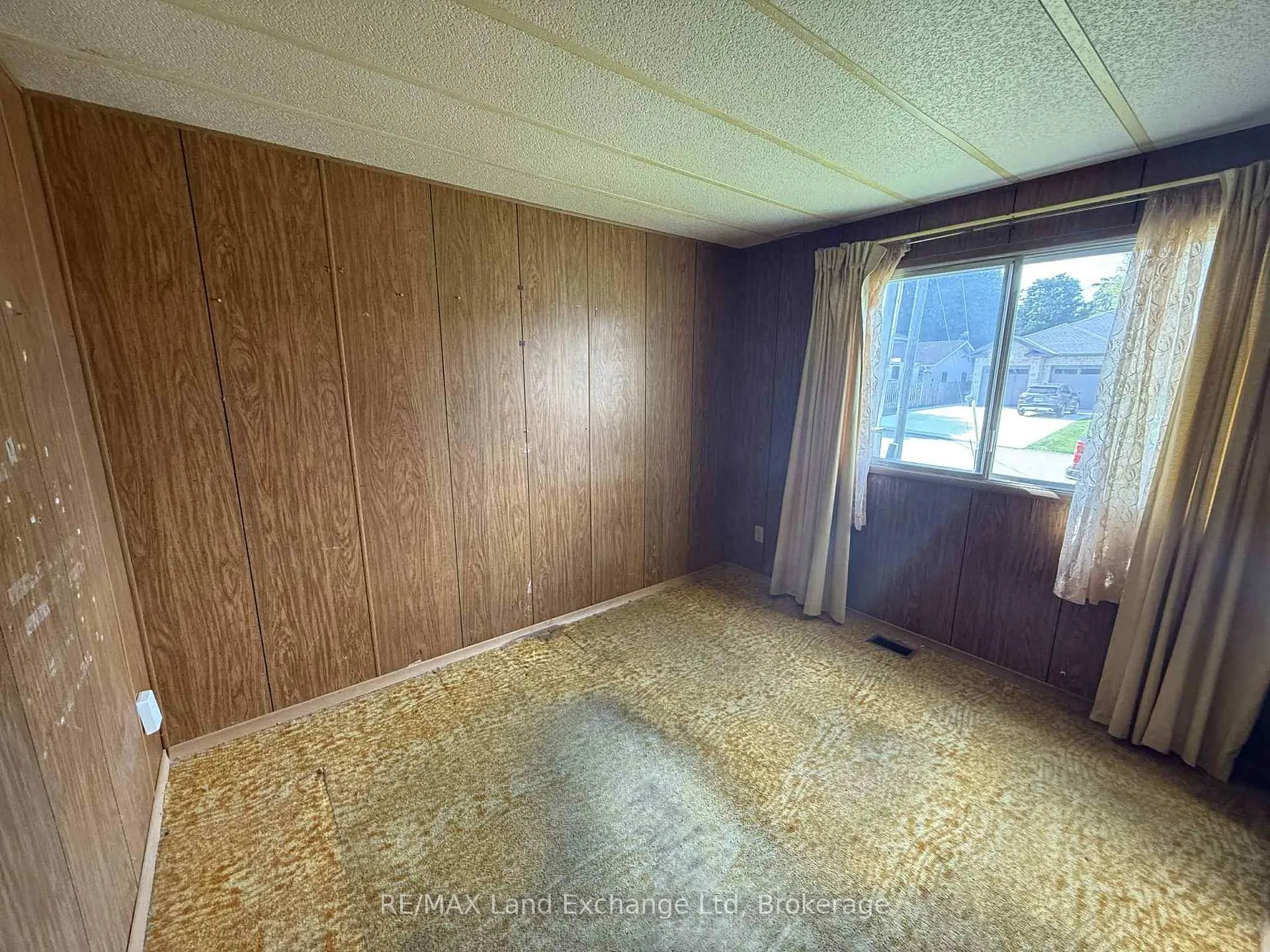 Photo 15 of 389 Catherine Street, North Huron, Wingham — HOMEH