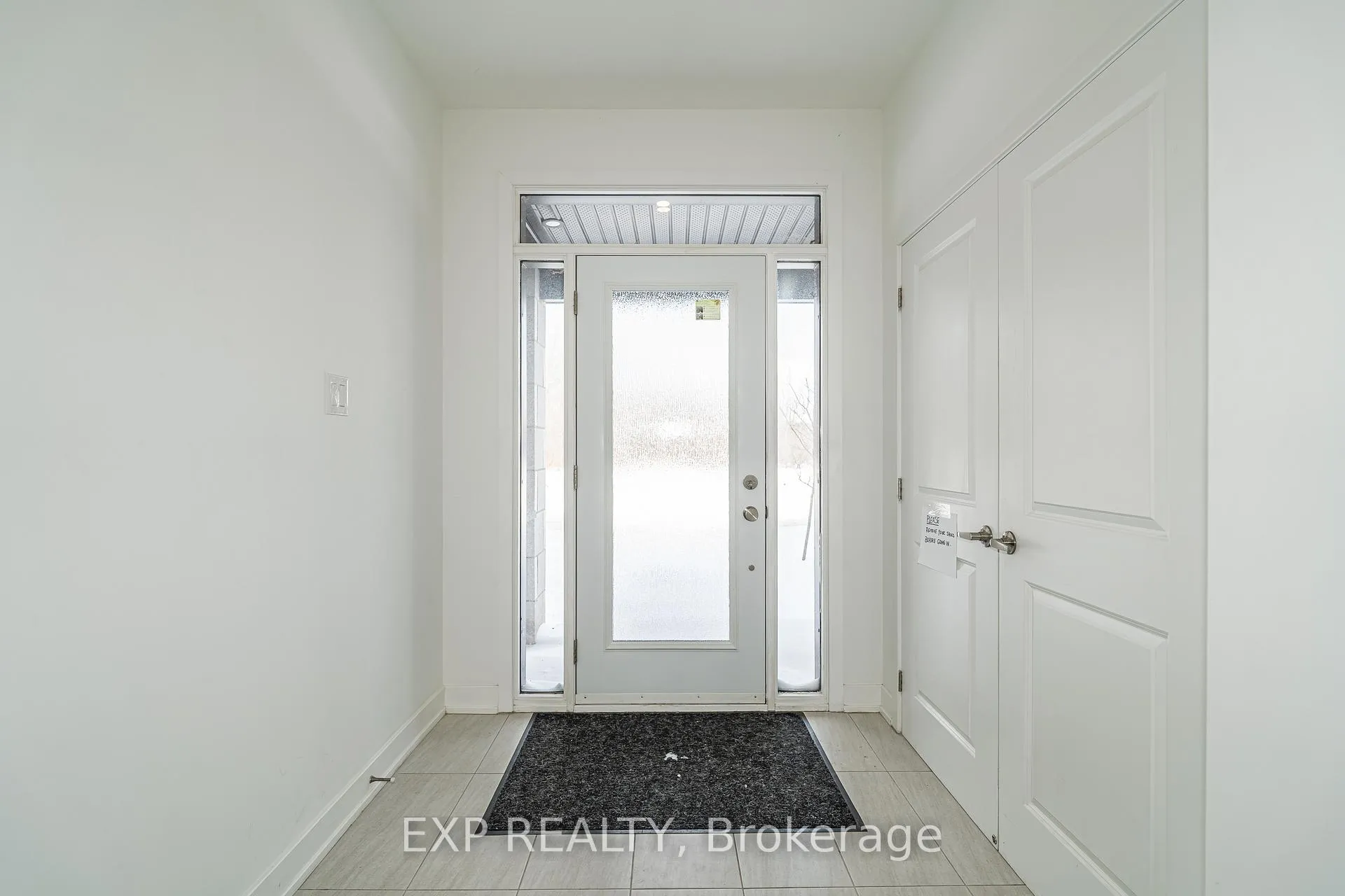 Photo 2 of 914 Alvarez Lane, Ottawa, Leitrim — HOMEH