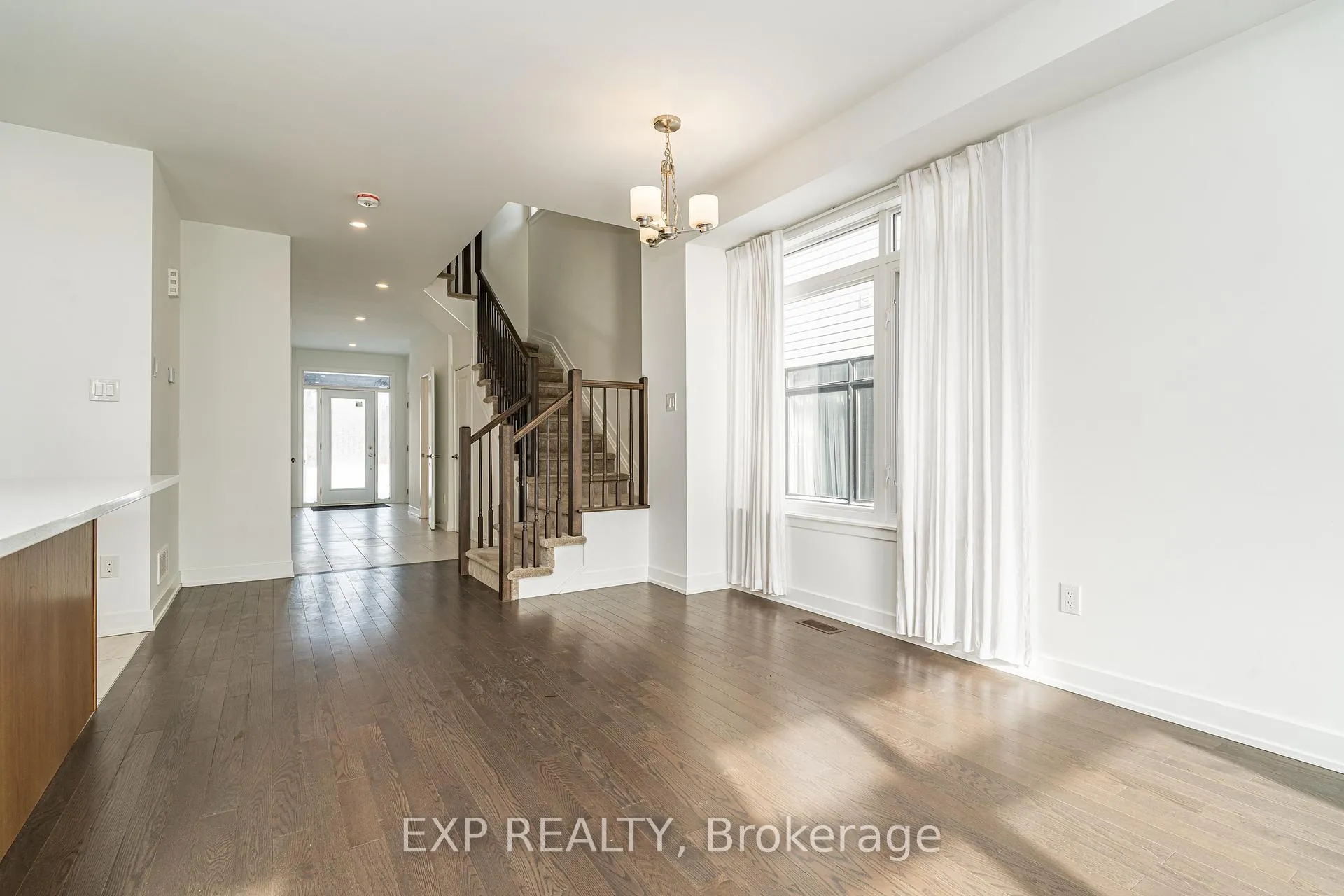 Photo 6 of 914 Alvarez Lane, Ottawa, Leitrim — HOMEH