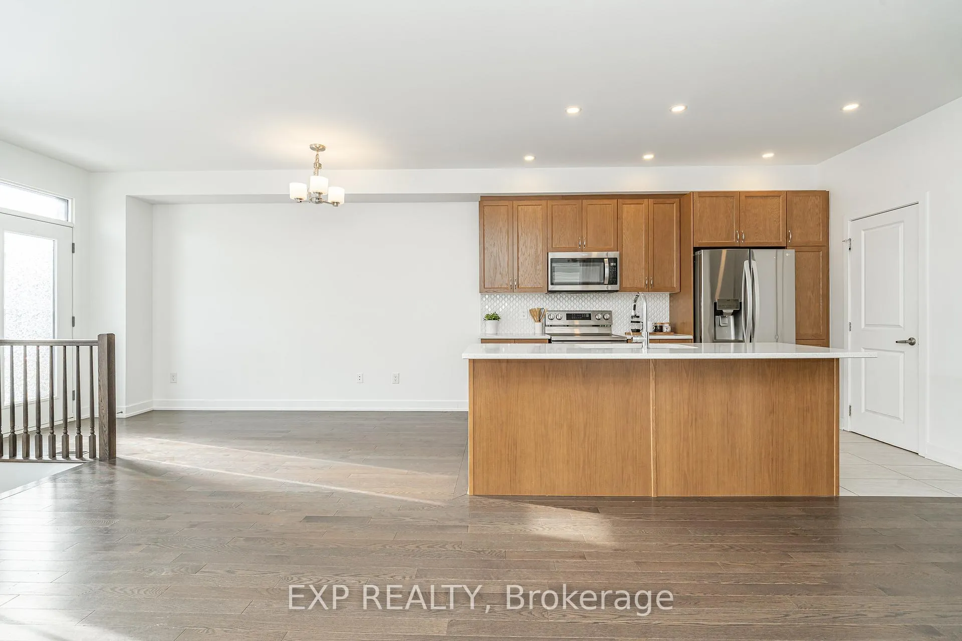 Photo 8 of 914 Alvarez Lane, Ottawa, Leitrim — HOMEH