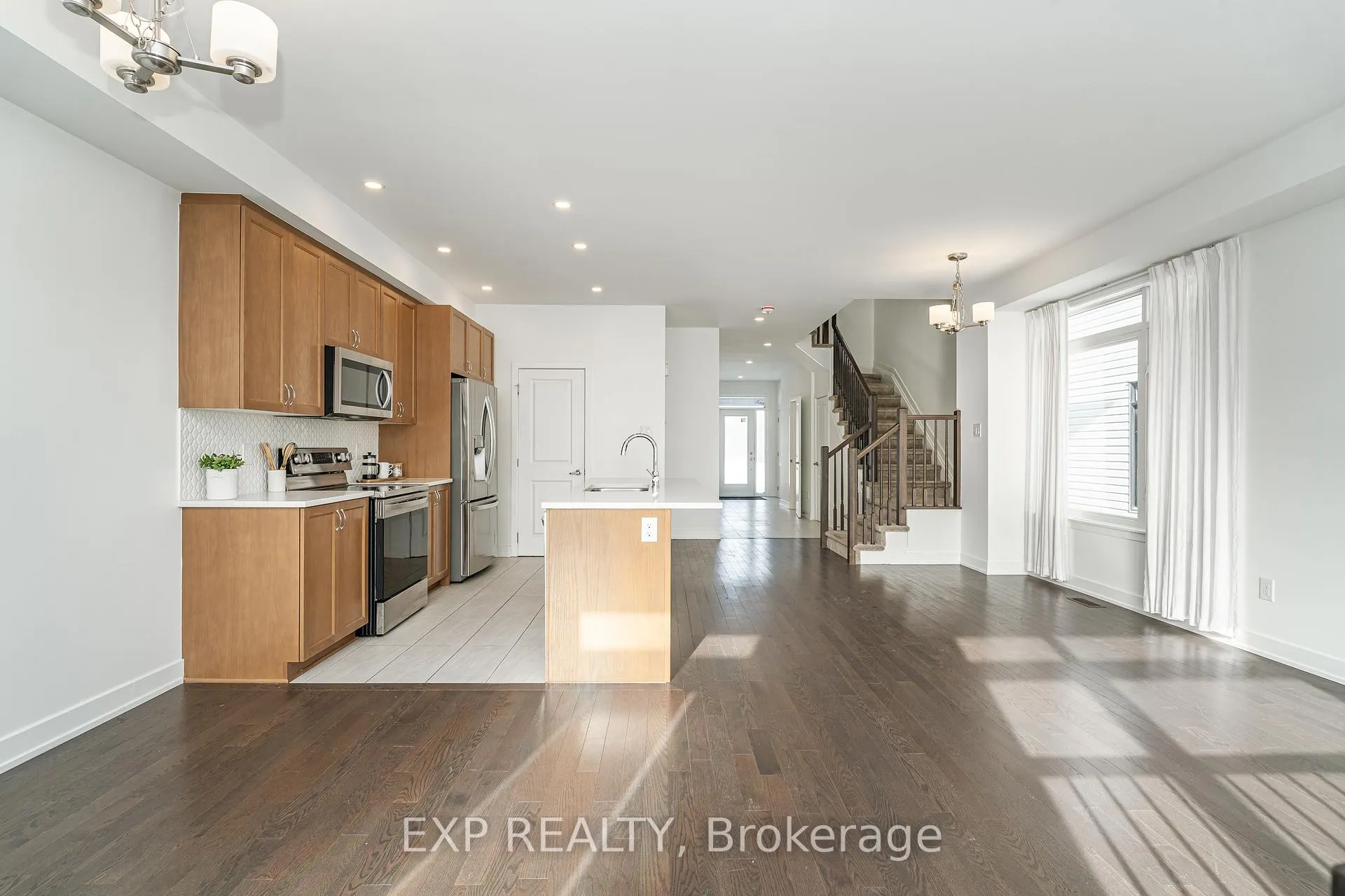 Photo 10 of 914 Alvarez Lane, Ottawa, Leitrim — HOMEH