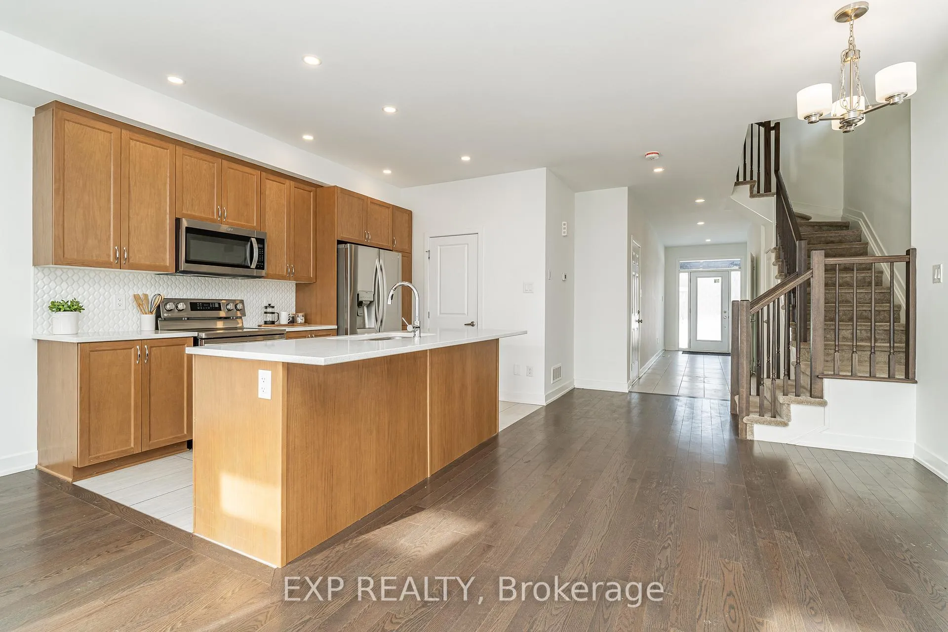 Photo 11 of 914 Alvarez Lane, Ottawa, Leitrim — HOMEH