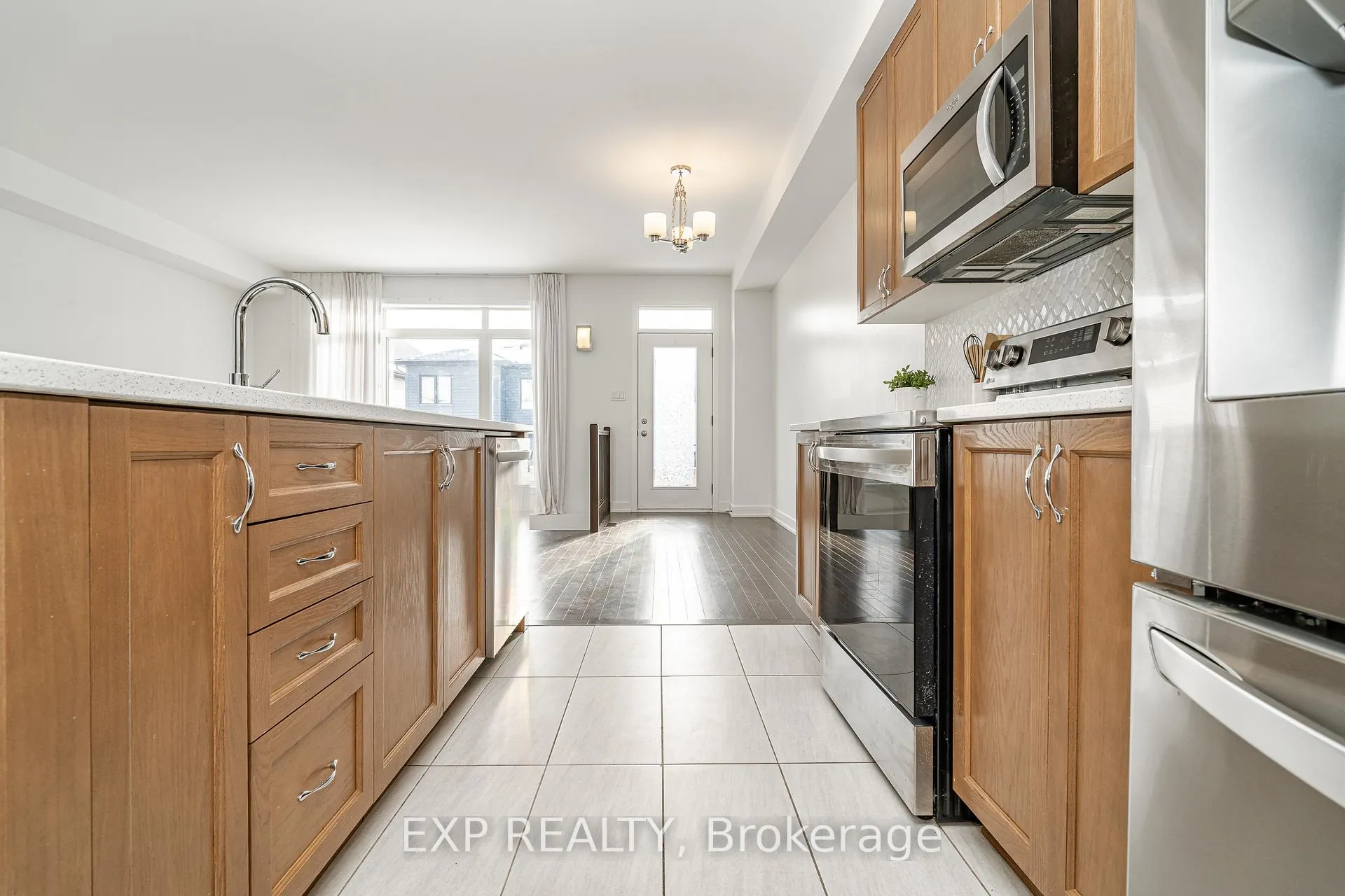 Photo 13 of 914 Alvarez Lane, Ottawa, Leitrim — HOMEH