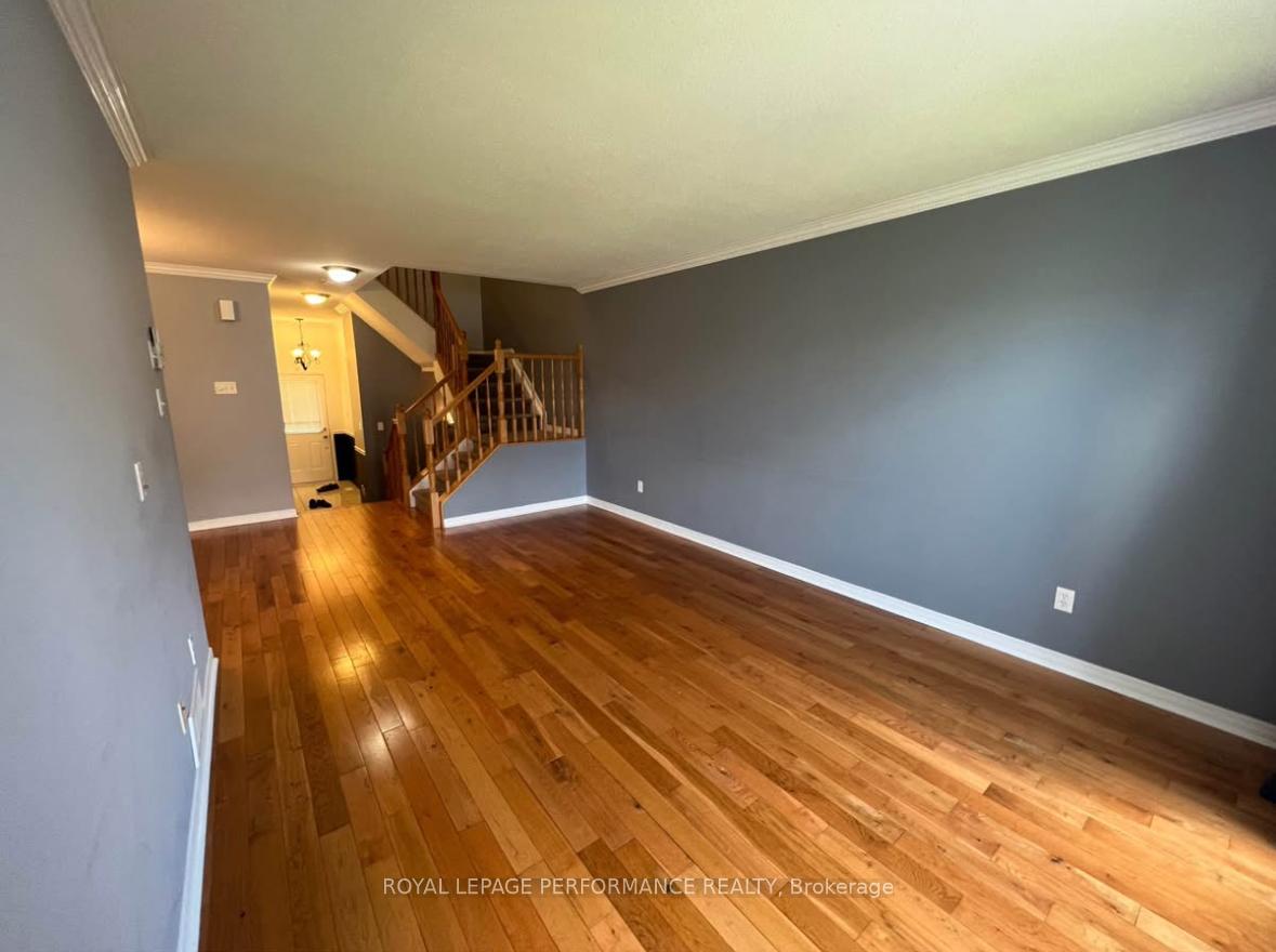 Photo 5 of 521 Louis Toscano Drive, Ottawa, Avalon East — HOMEH