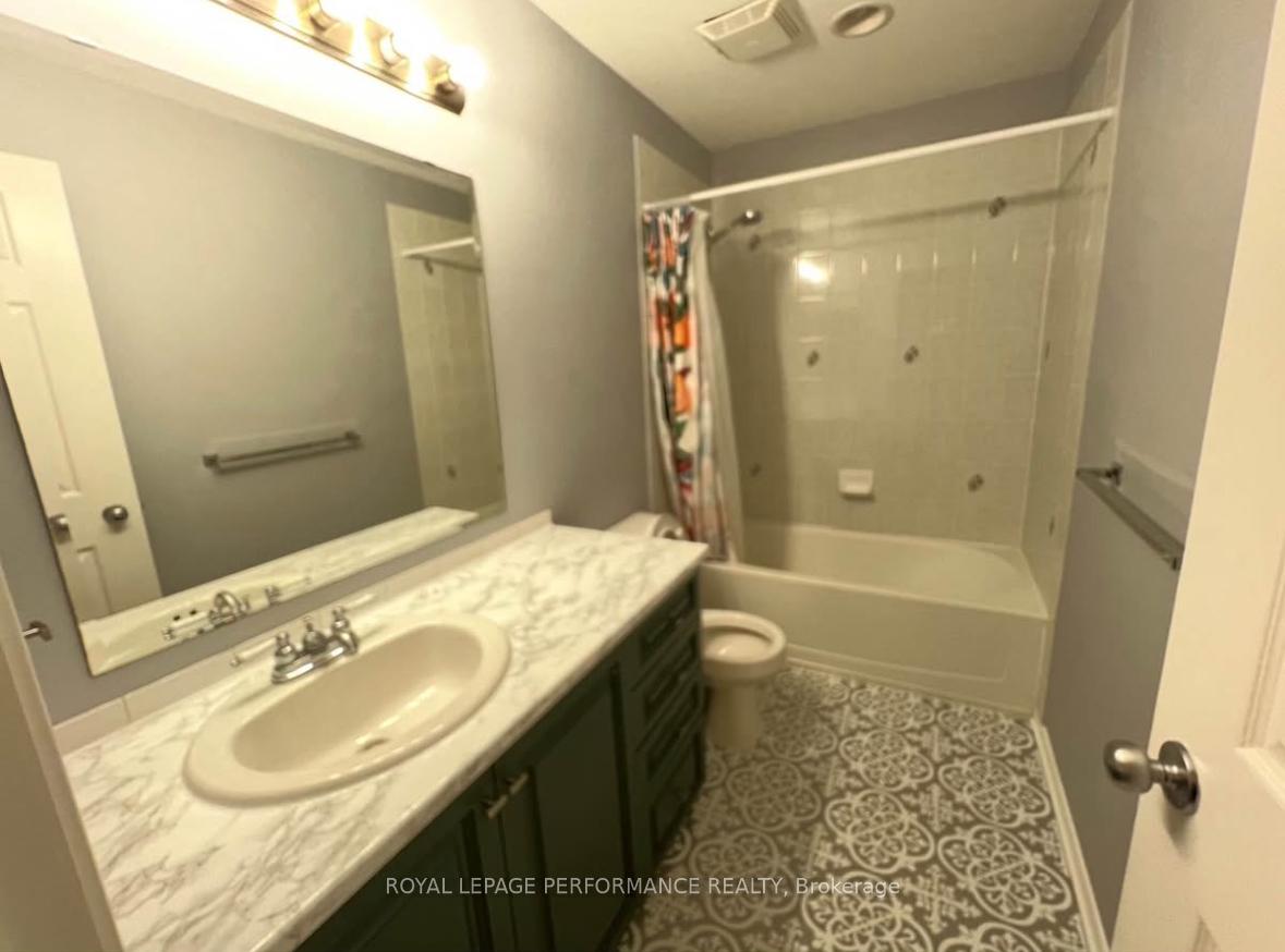 Photo 10 of 521 Louis Toscano Drive, Ottawa, Avalon East — HOMEH