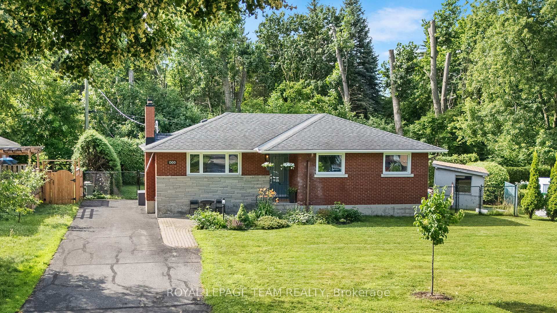 Photo 1 of 1300 Adirondack Drive, Ottawa, Kenson Park — HOMEH