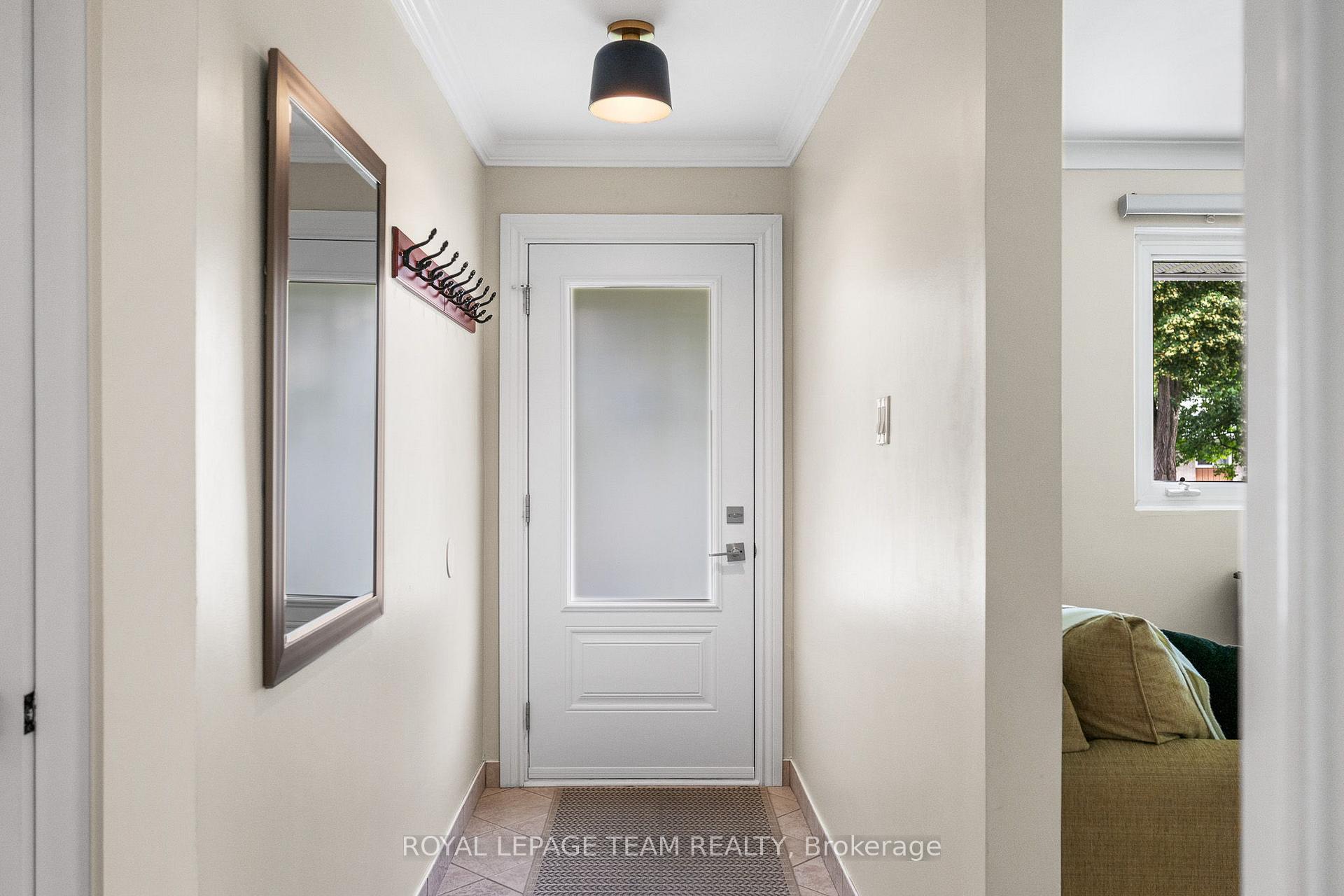 Photo 5 of 1300 Adirondack Drive, Ottawa, Kenson Park — HOMEH