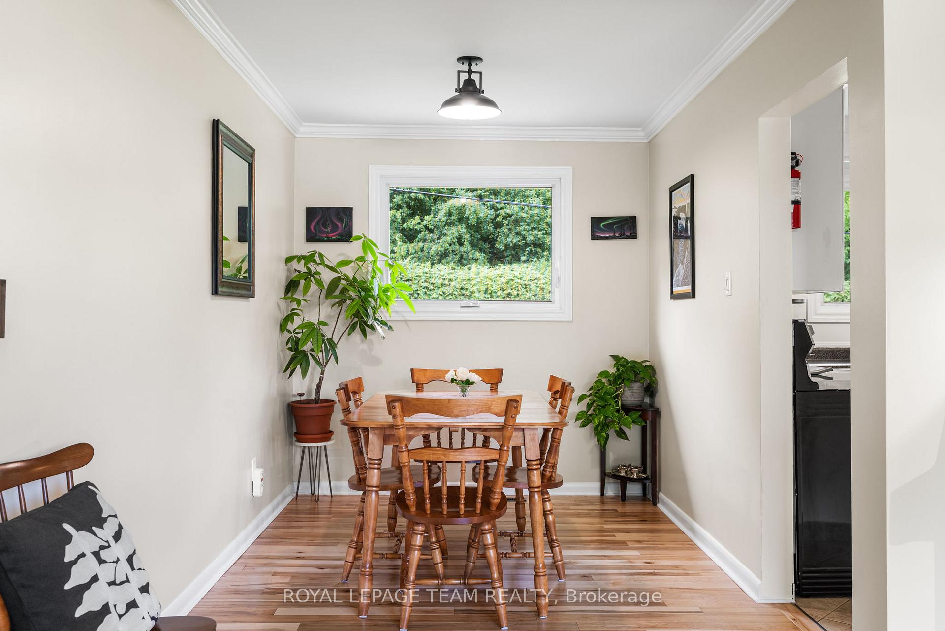 Photo 10 of 1300 Adirondack Drive, Ottawa, Kenson Park — HOMEH