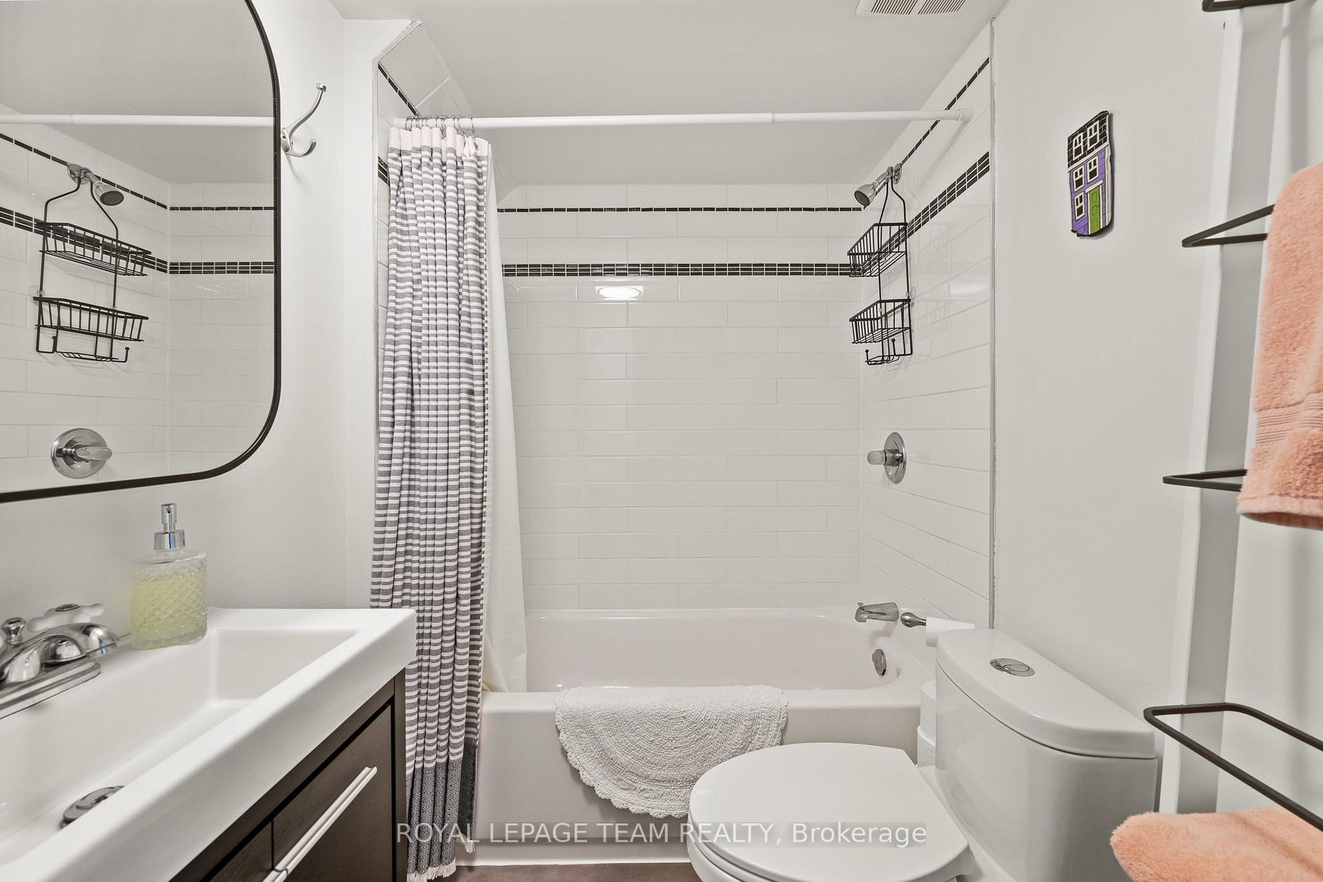 Photo 21 of 1300 Adirondack Drive, Ottawa, Kenson Park — HOMEH