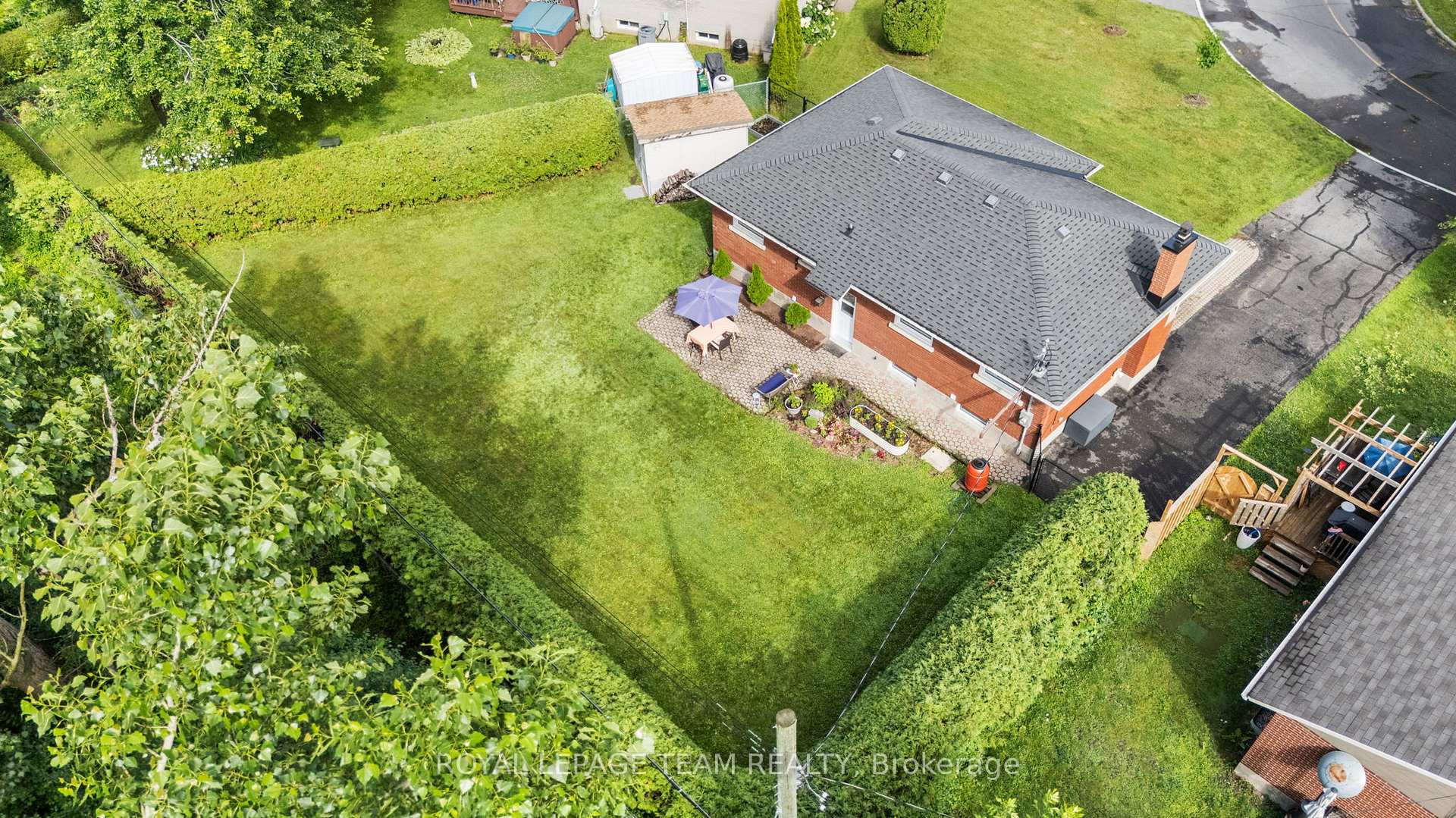 Photo 27 of 1300 Adirondack Drive, Ottawa, Kenson Park — HOMEH