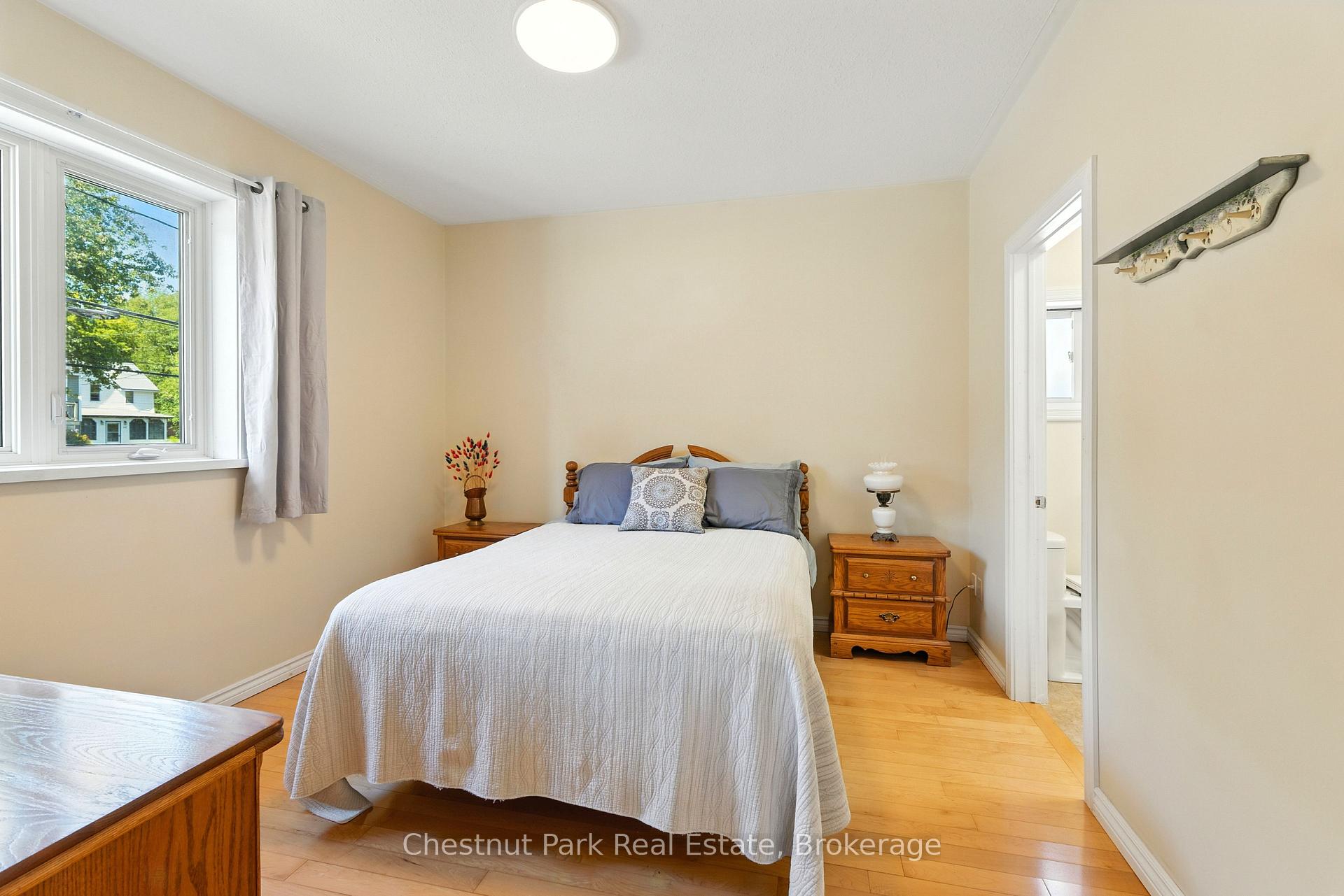 Photo 8 of 45 William Street, Parry Sound — HOMEH