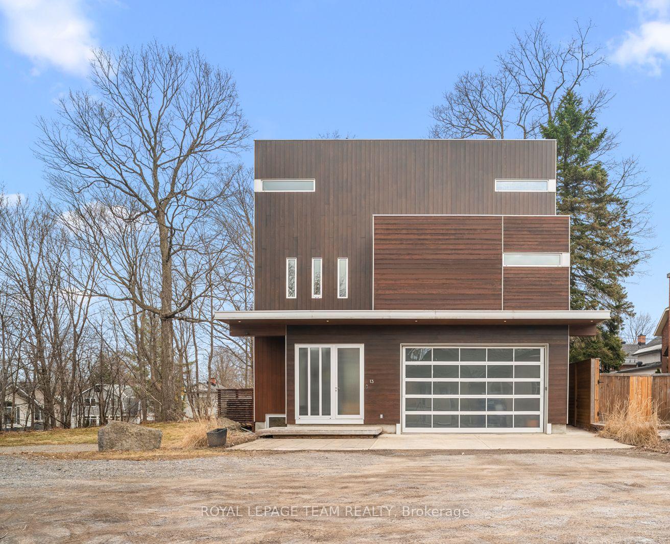 Photo 1 of 13 Rockcliffe Way, Ottawa, Lindenlea — HOMEH