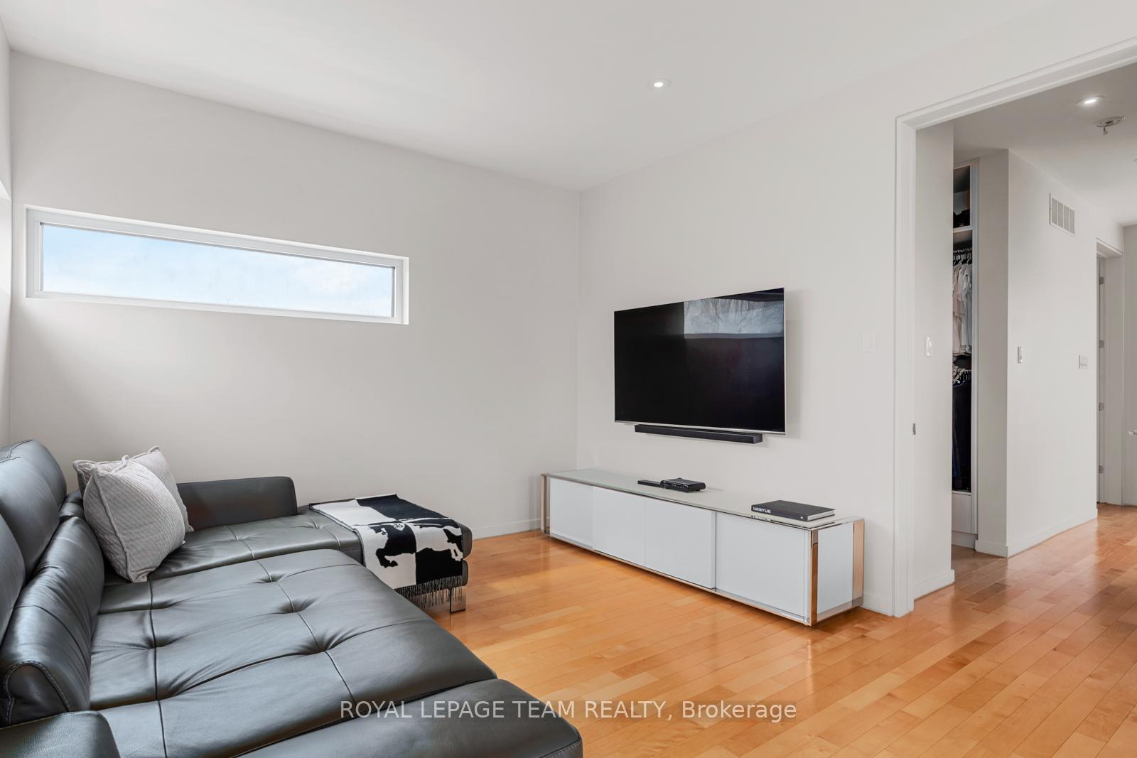 Photo 19 of 13 Rockcliffe Way, Ottawa, Lindenlea — HOMEH