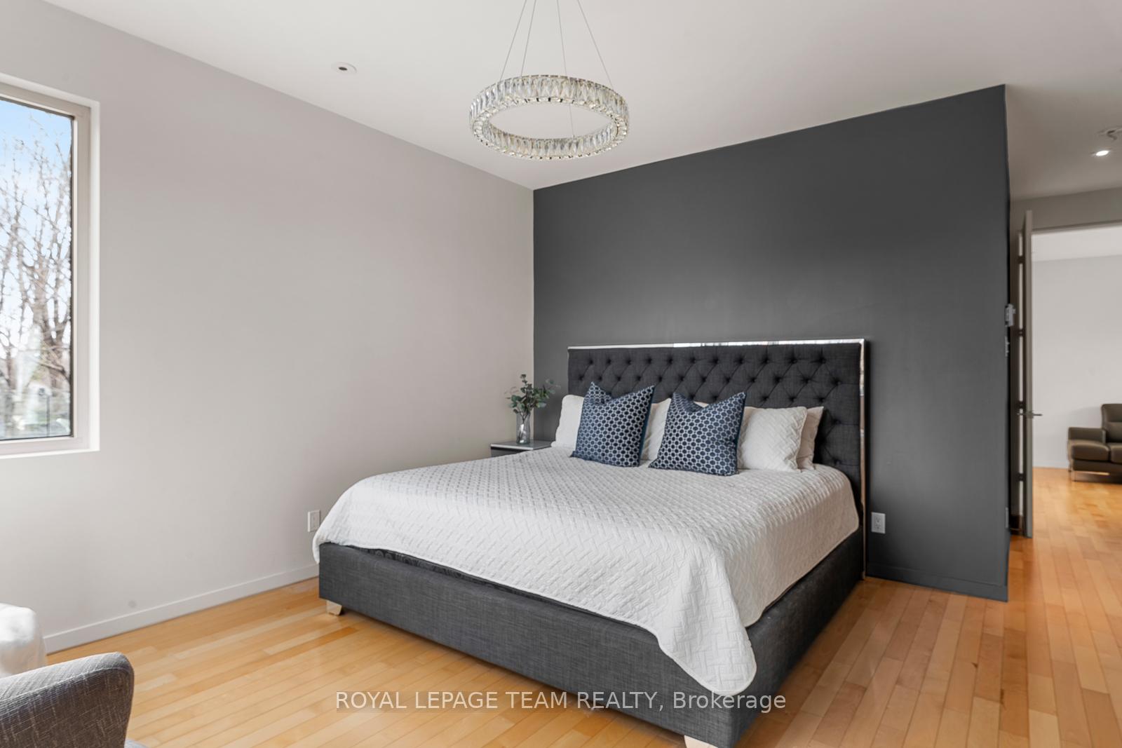 Photo 20 of 13 Rockcliffe Way, Ottawa, Lindenlea — HOMEH