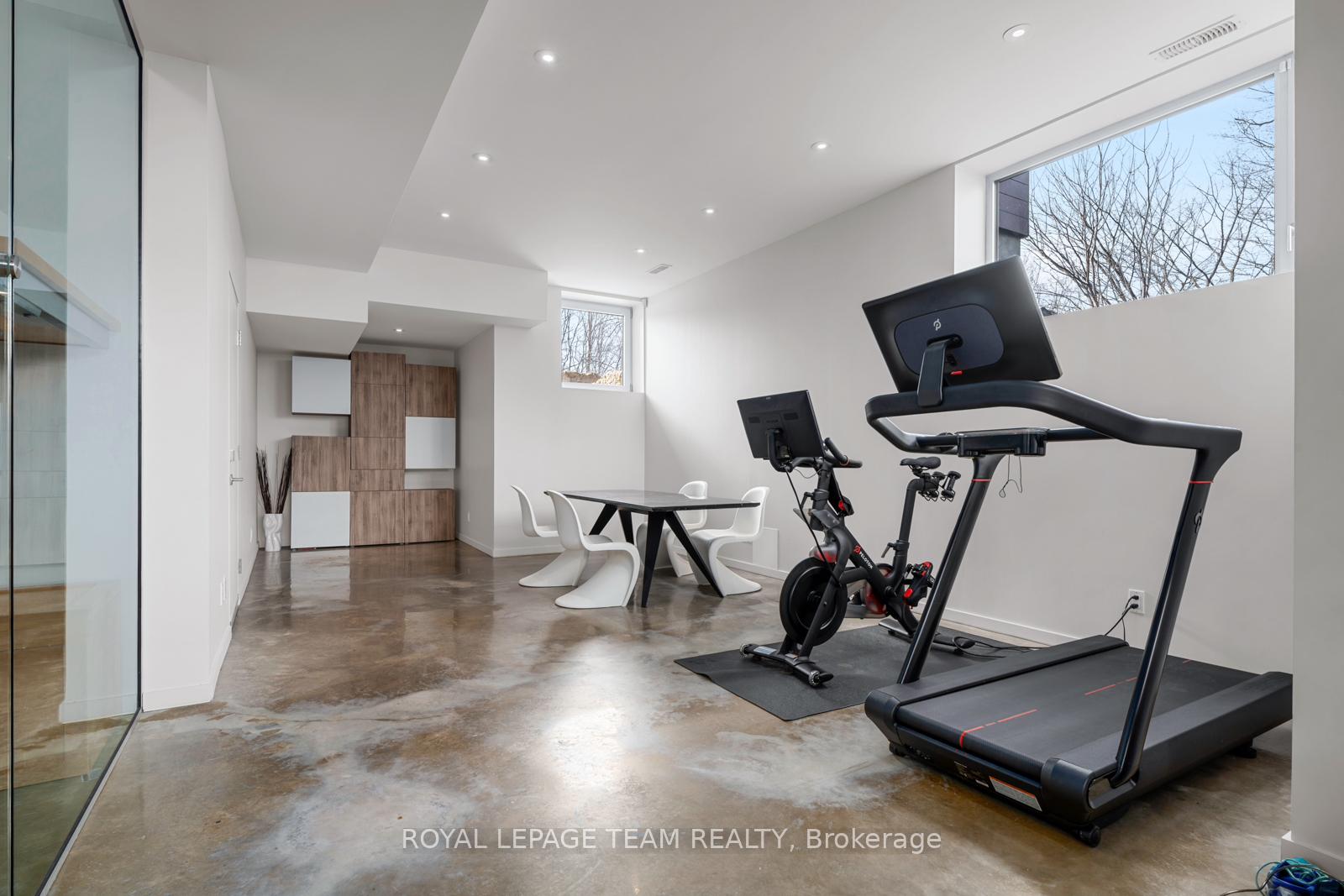 Photo 24 of 13 Rockcliffe Way, Ottawa, Lindenlea — HOMEH
