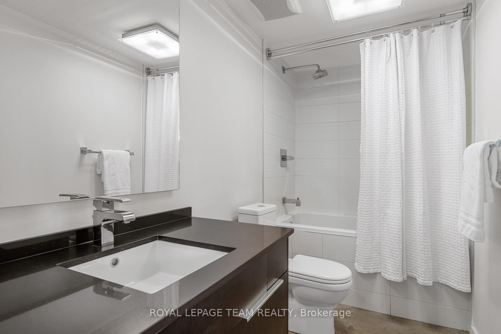 Photo 26 of 13 Rockcliffe Way, Ottawa, Lindenlea — HOMEH