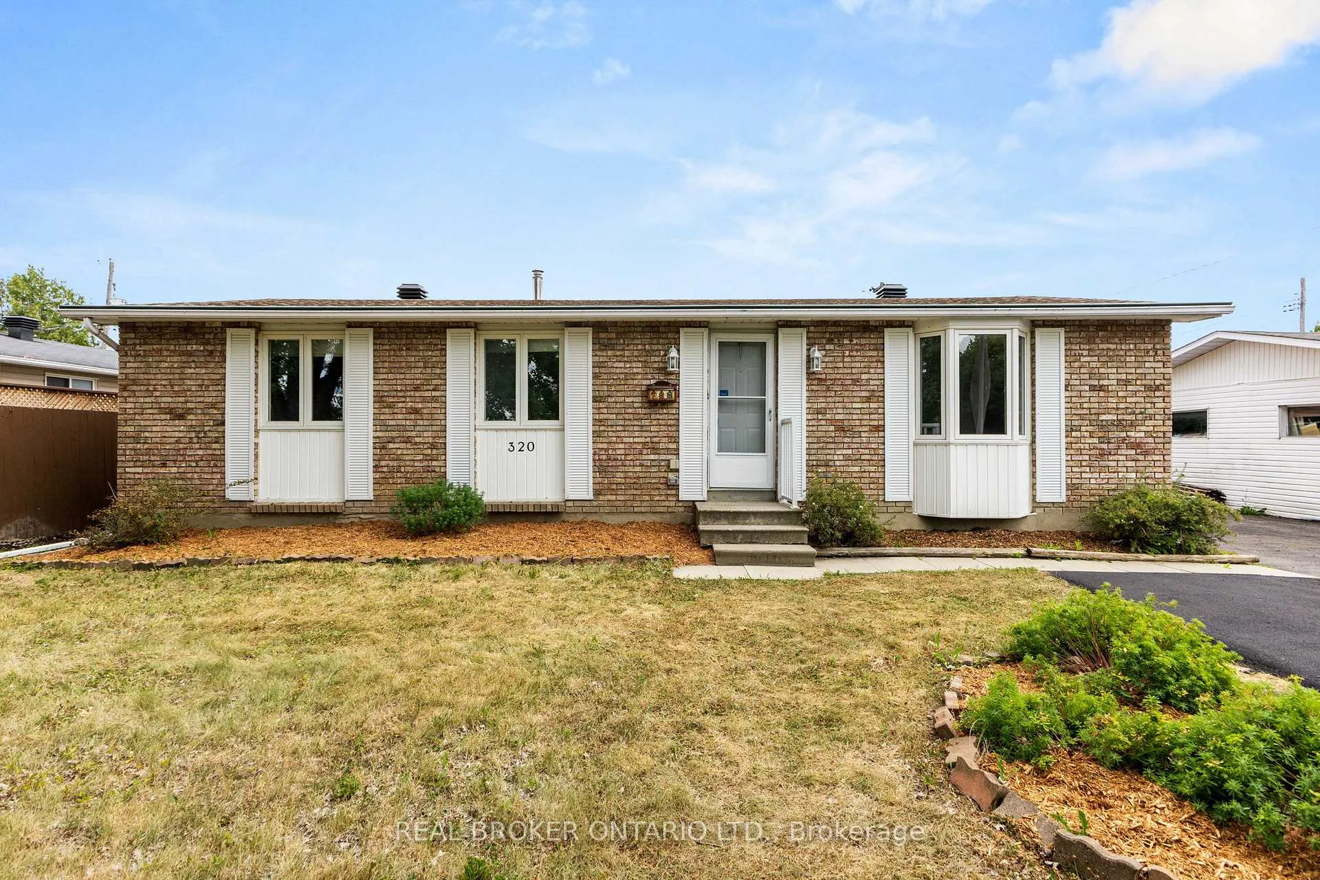 Front of Unit B, 320 Reynolds Drive