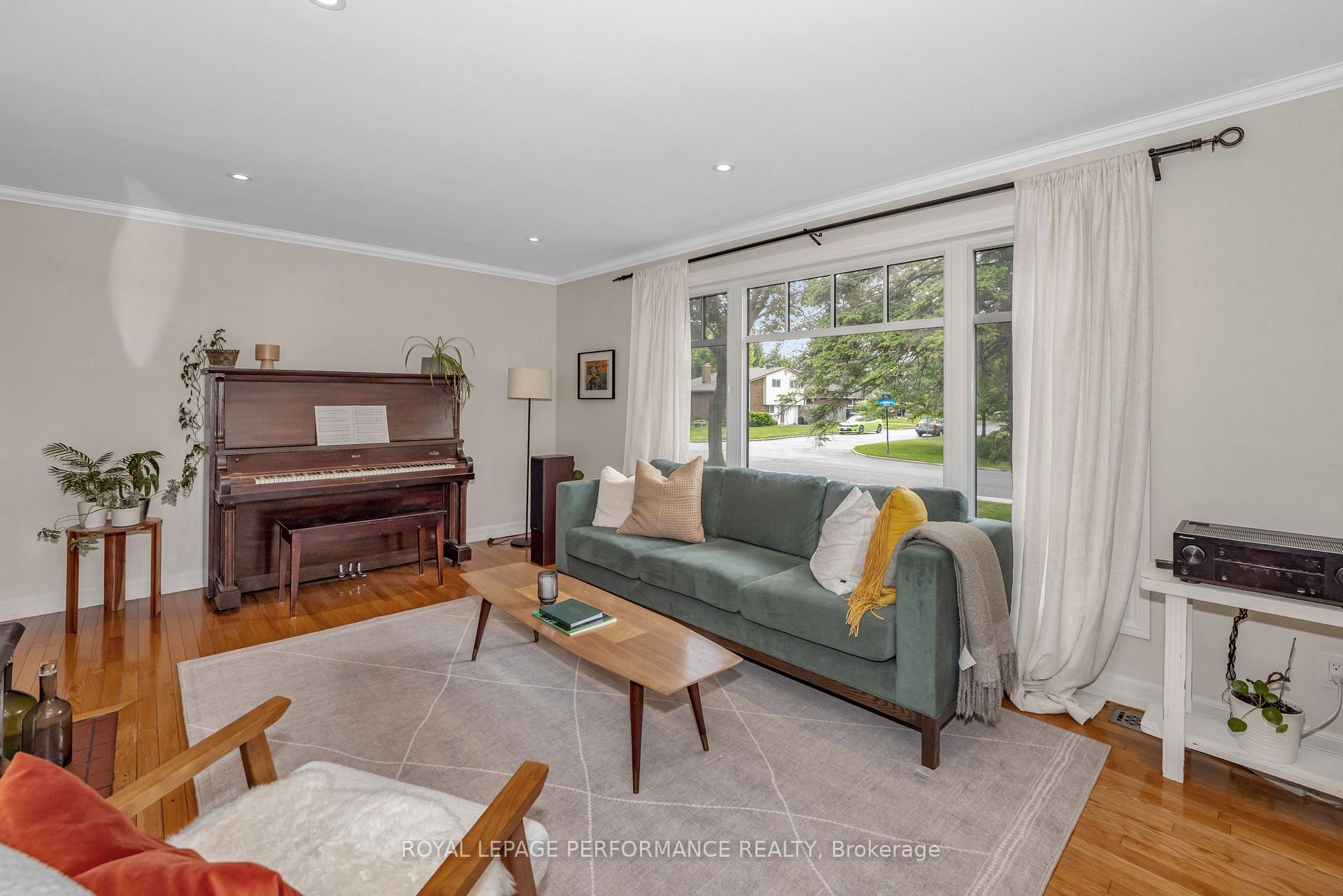 Photo 6 of 1193 Cobden Road, Ottawa, Queensway Terrace South/Ridgeview — HOMEH
