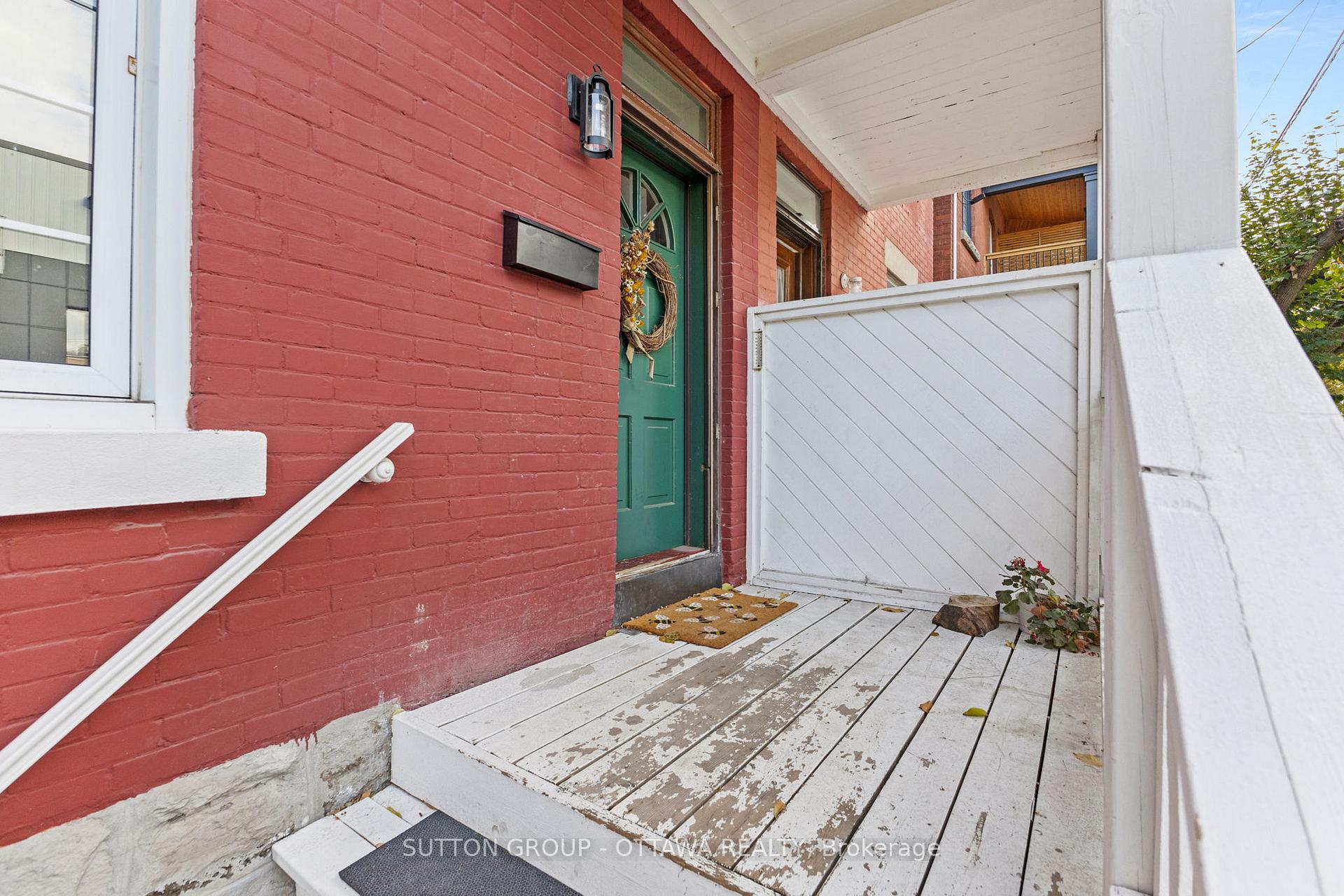 Photo 2 of 154 Arlington Avenue, Ottawa, Ottawa Centre — HOMEH