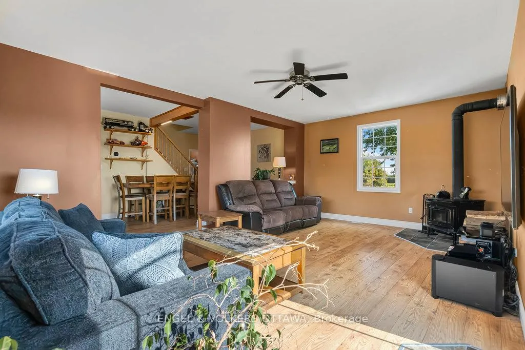 Photo 15 of 12420 Ormond Road, North Dundas, North Dundas (Winchester) Twp — HOMEH