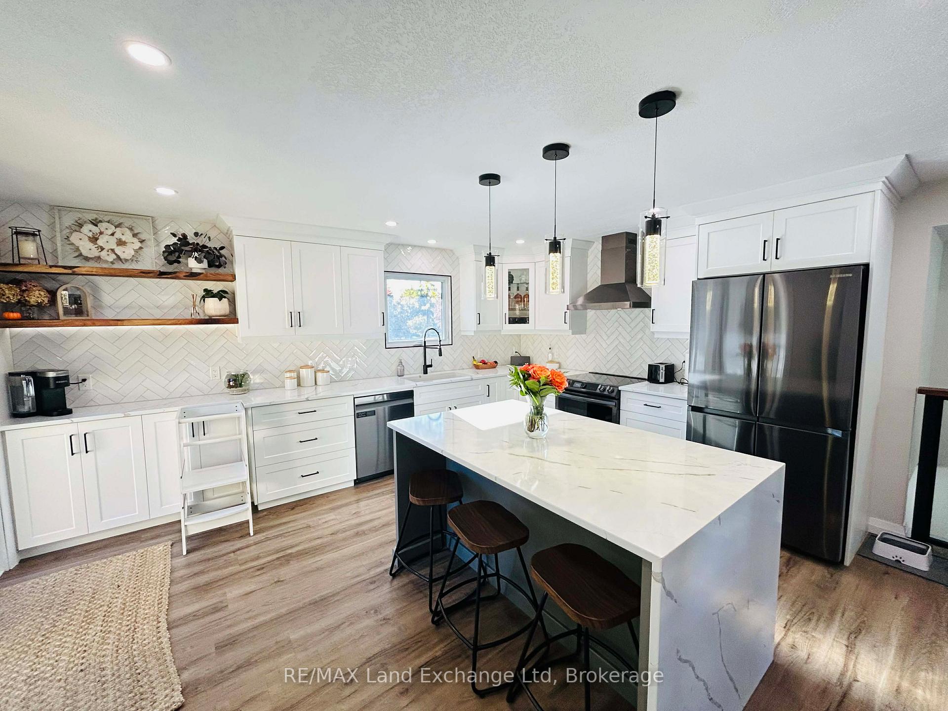 Photo 6 of 317 Carling Terrace, North Huron, Wingham — HOMEH
