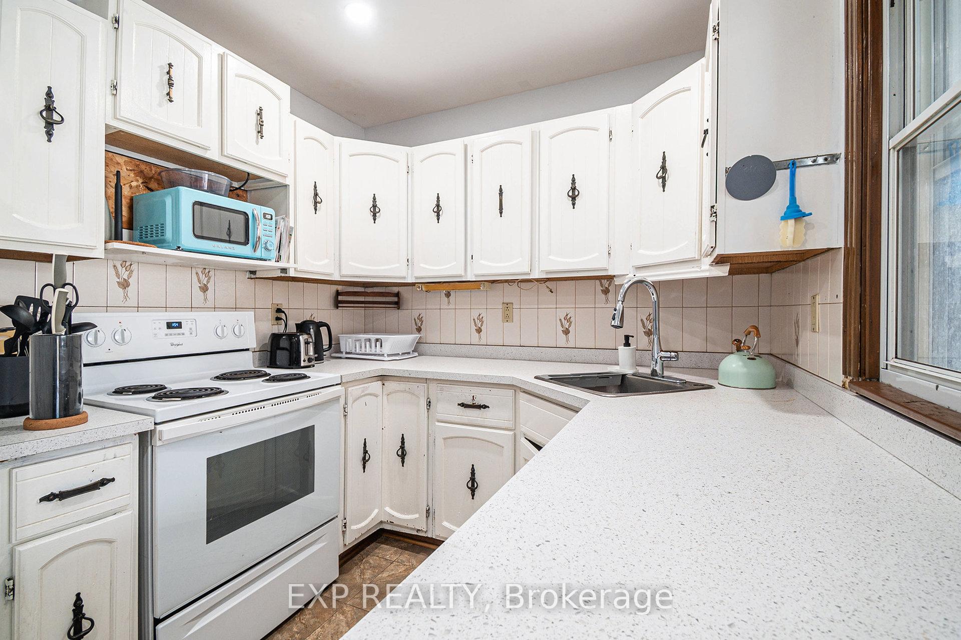 Photo 7 of 329 Donald Street, Ottawa, Overbrook/Castle Heights — HOMEH