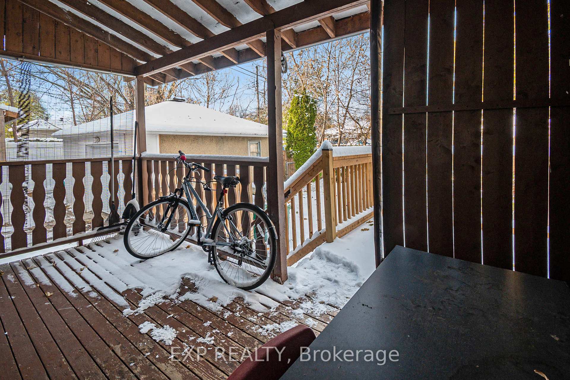 Photo 18 of 329 Donald Street, Ottawa, Overbrook/Castle Heights — HOMEH