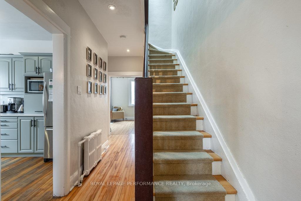 Photo 5 of 35 Acacia Avenue, Ottawa, Lindenlea — HOMEH