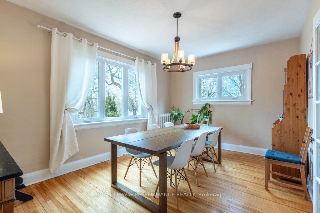 Photo 8 of 35 Acacia Avenue, Ottawa, Lindenlea — HOMEH