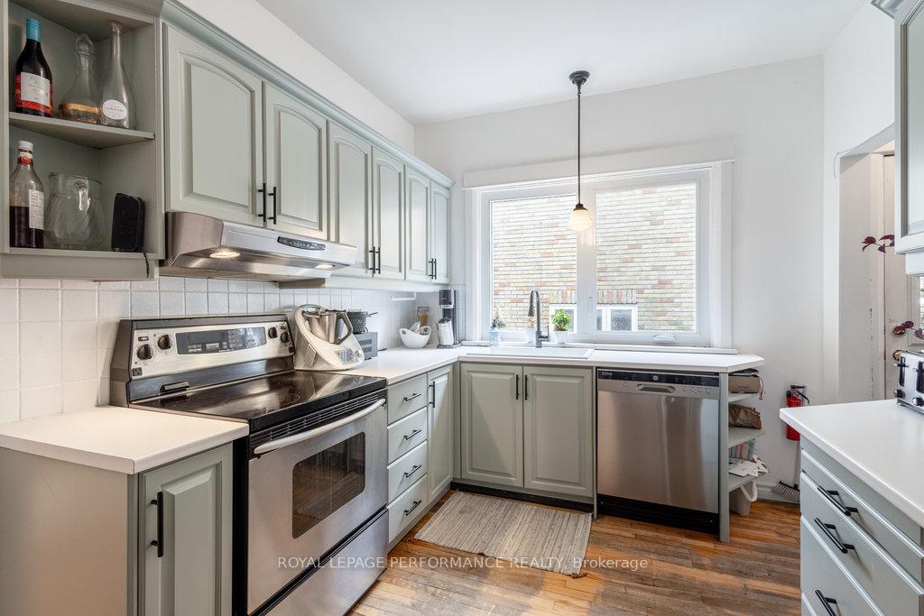 Photo 15 of 35 Acacia Avenue, Ottawa, Lindenlea — HOMEH