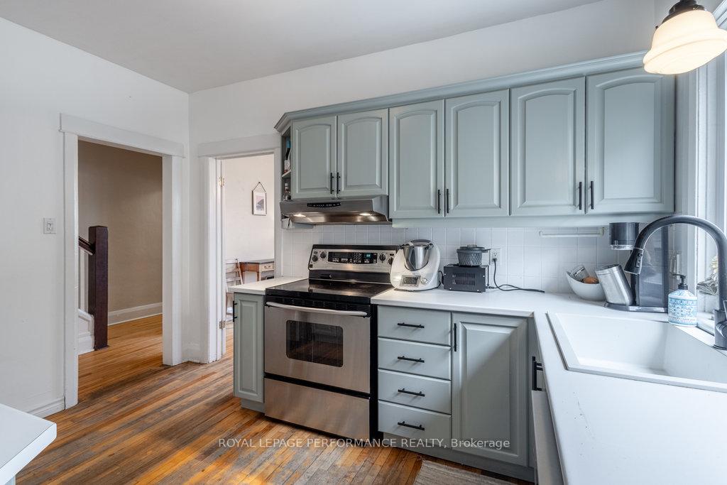 Photo 16 of 35 Acacia Avenue, Ottawa, Lindenlea — HOMEH