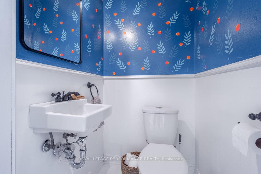 Photo 18 of 35 Acacia Avenue, Ottawa, Lindenlea — HOMEH